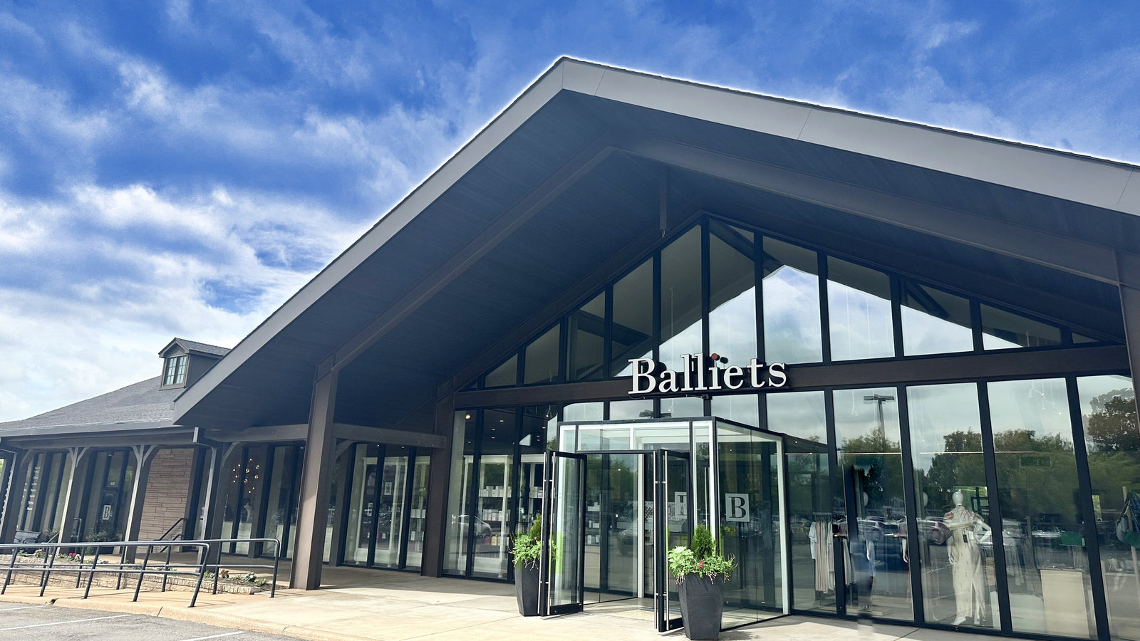 Balliets storefront - Oklahoma City luxury retailer, new Shopify e-commerce site by Resite360